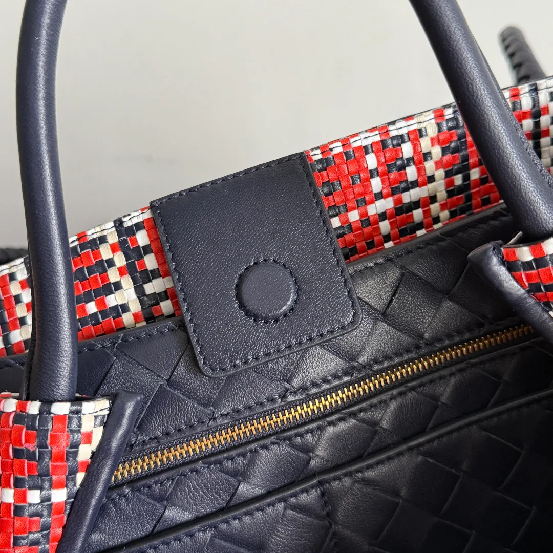 Классические Сумки Женские Bottega Veneta 11438187