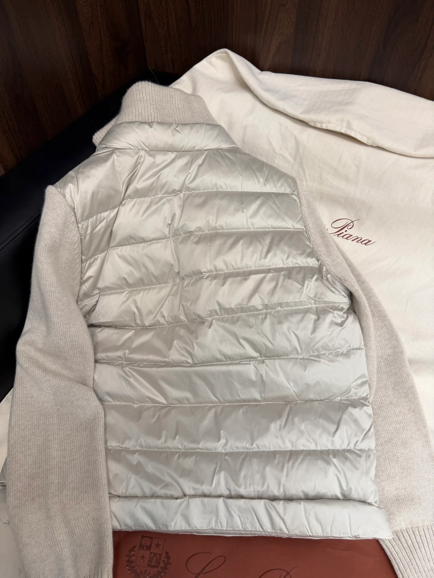 Куртки И Пуховики Женские Loro Piana 18361452