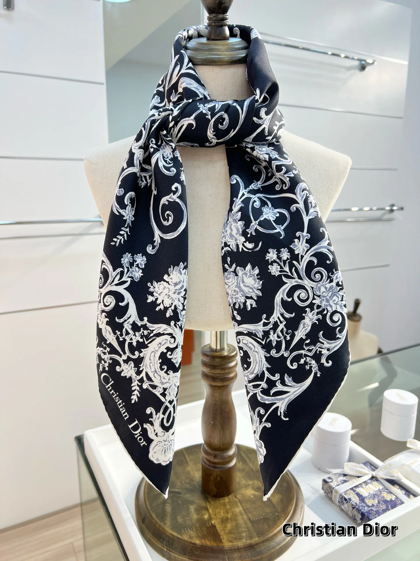 Платки Christian Dior 1883105