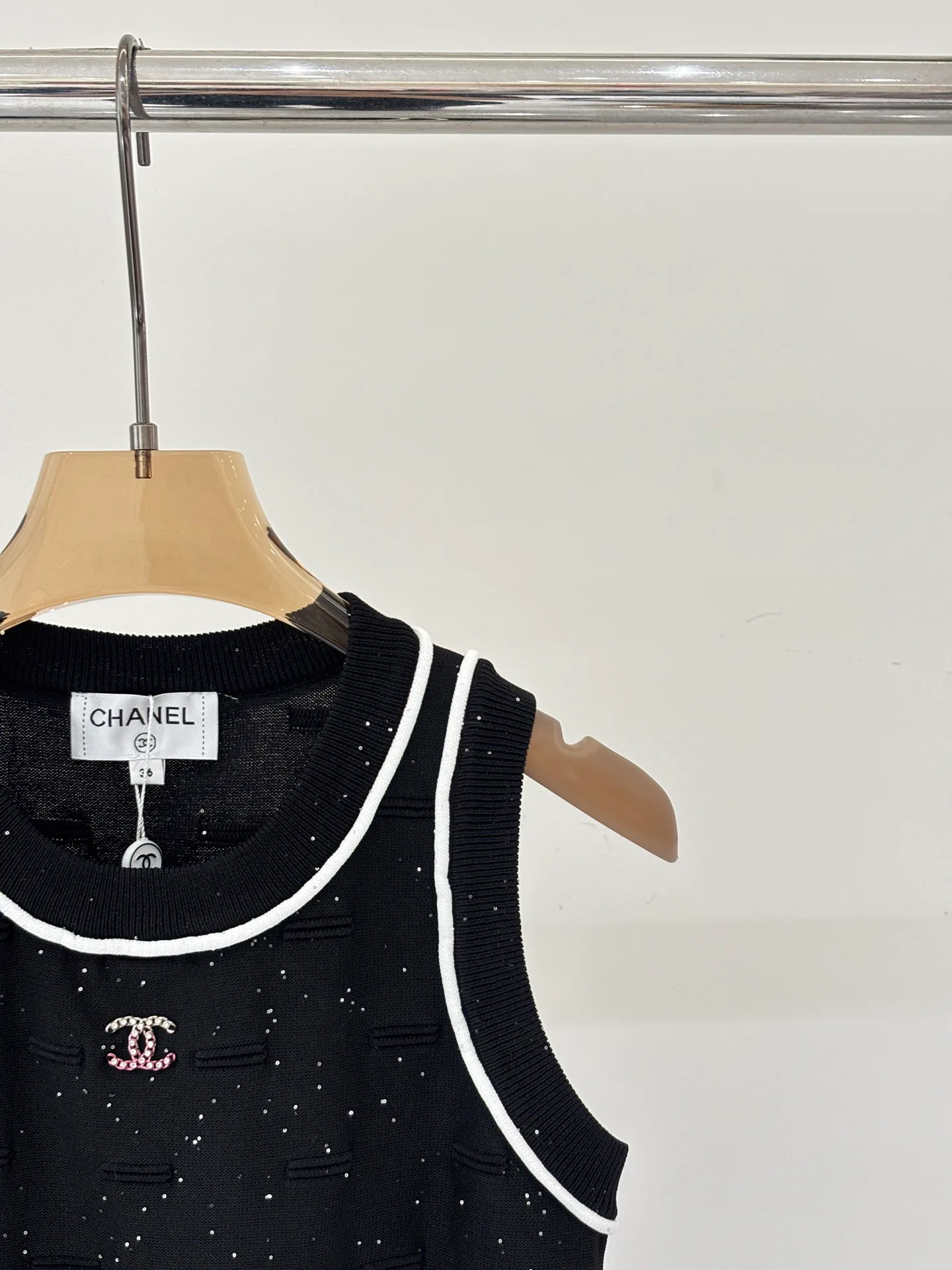 Жилеты Женские Chanel 11688507