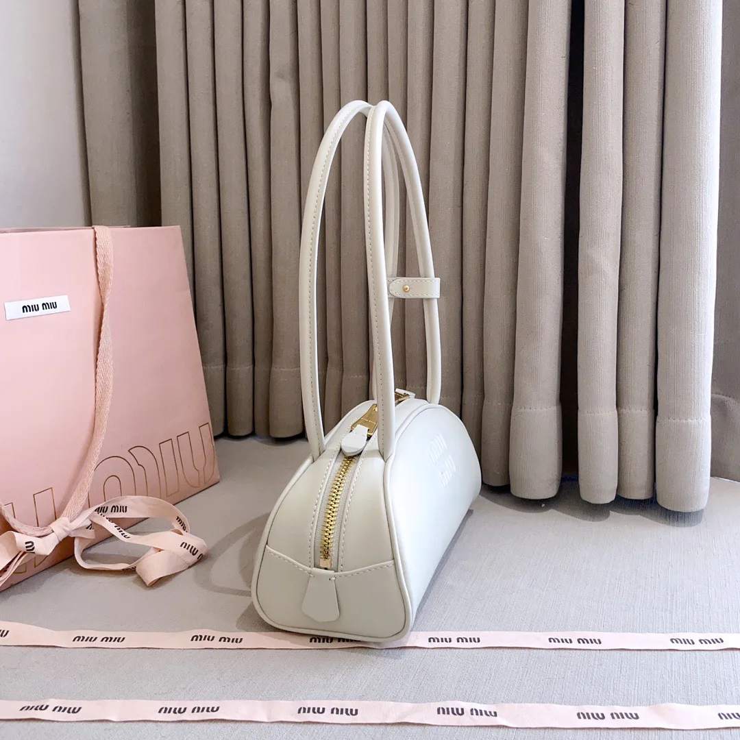 Классические Сумки Женские Miu Miu 11001560