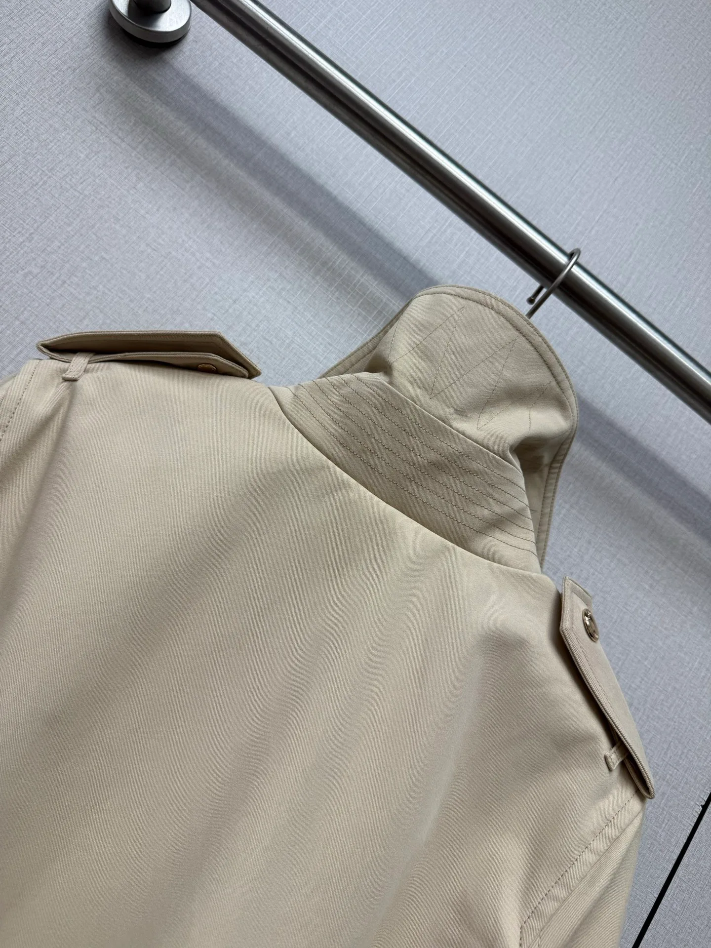 Тренчи Женские Burberry 19100480