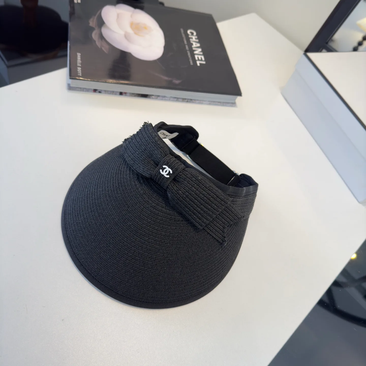 Головные Уборы Chanel 12349310