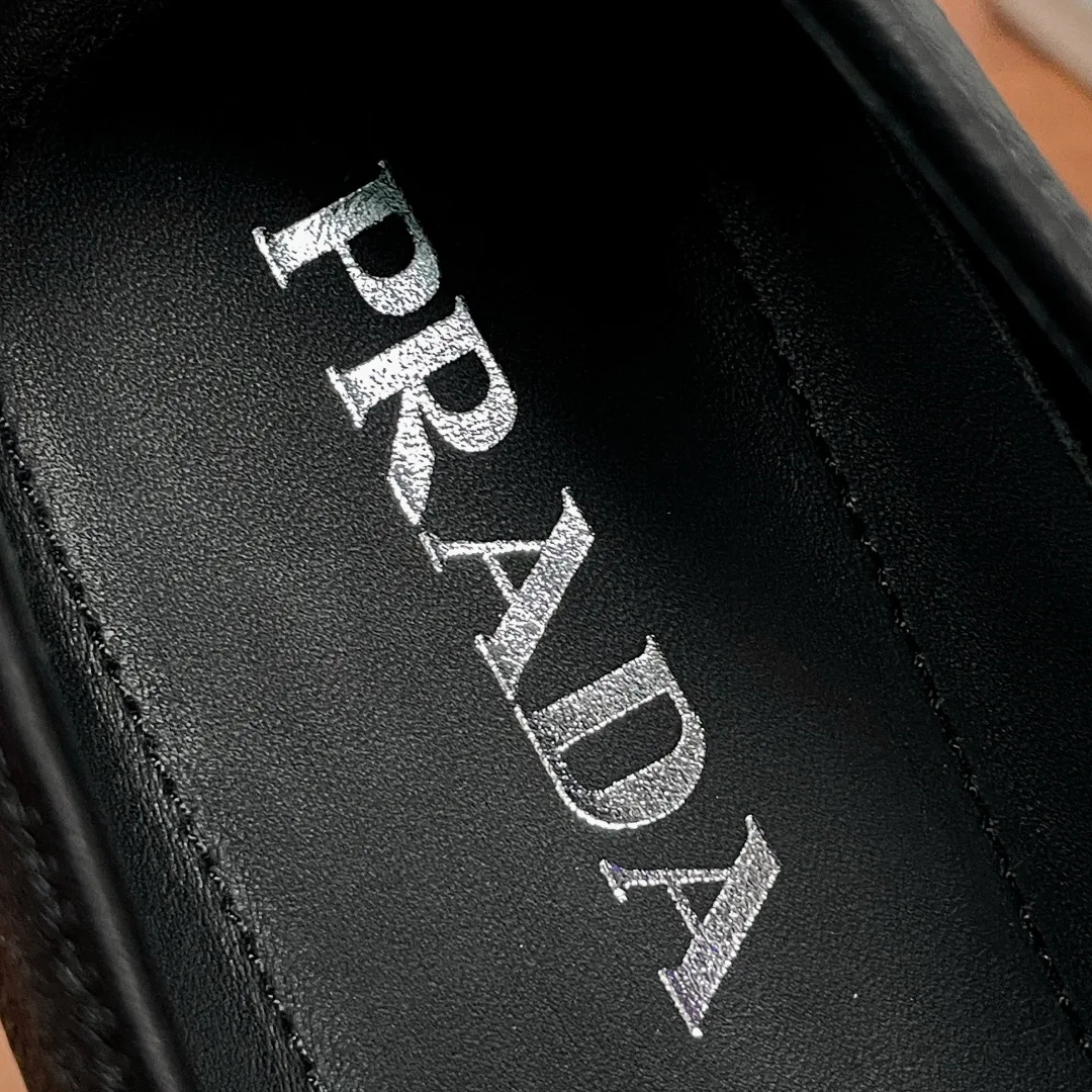 Лоферы И Туфли Мужские Prada 17971385