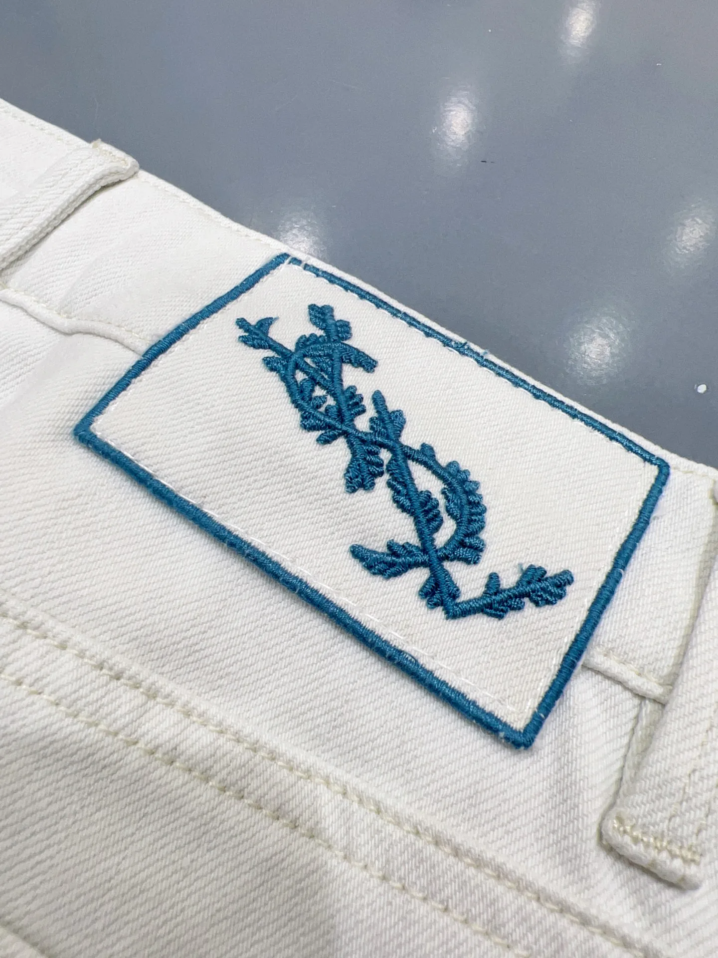 Джинсы Женские Saint Laurent 4712369