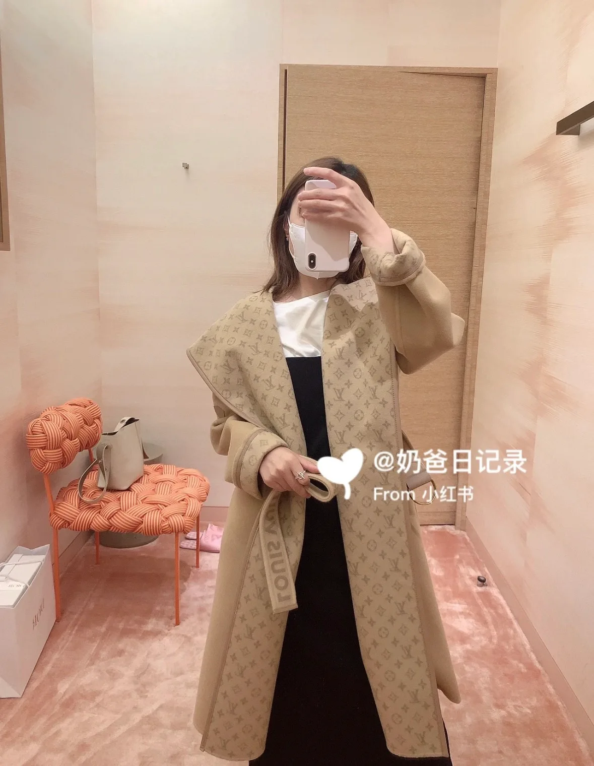 Пальто Женские Louis Vuitton 19715628