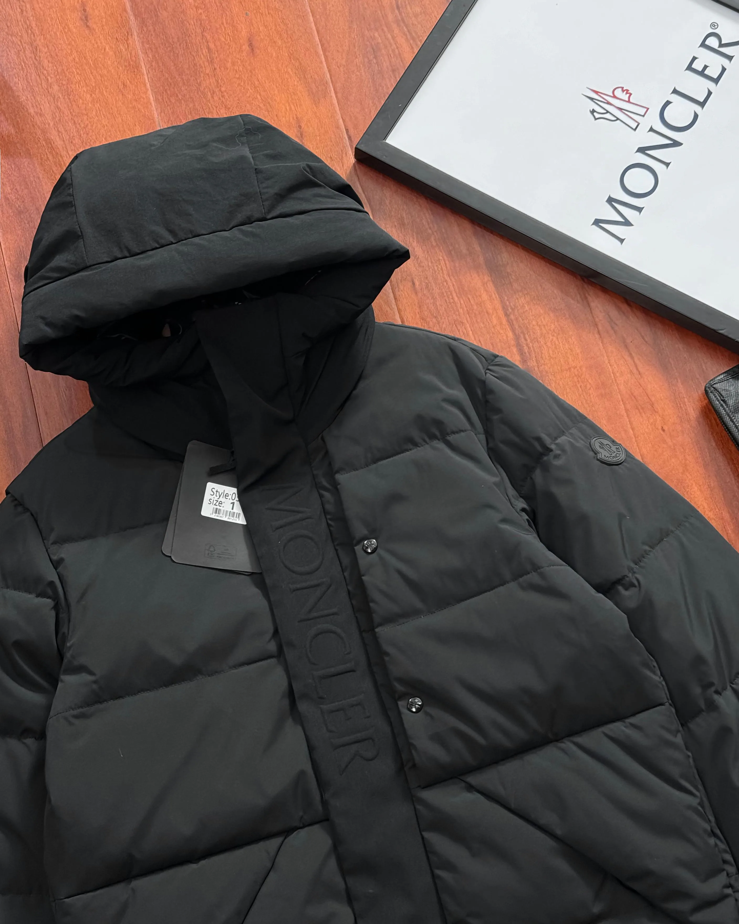 Куртки И Пуховики Мужские Moncler 216502