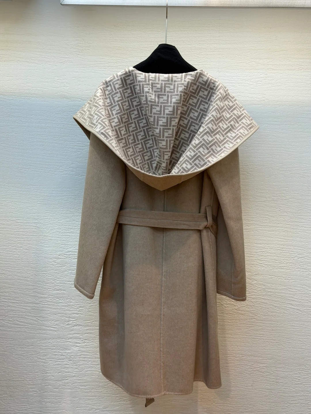 Пальто Женские Fendi 19038443