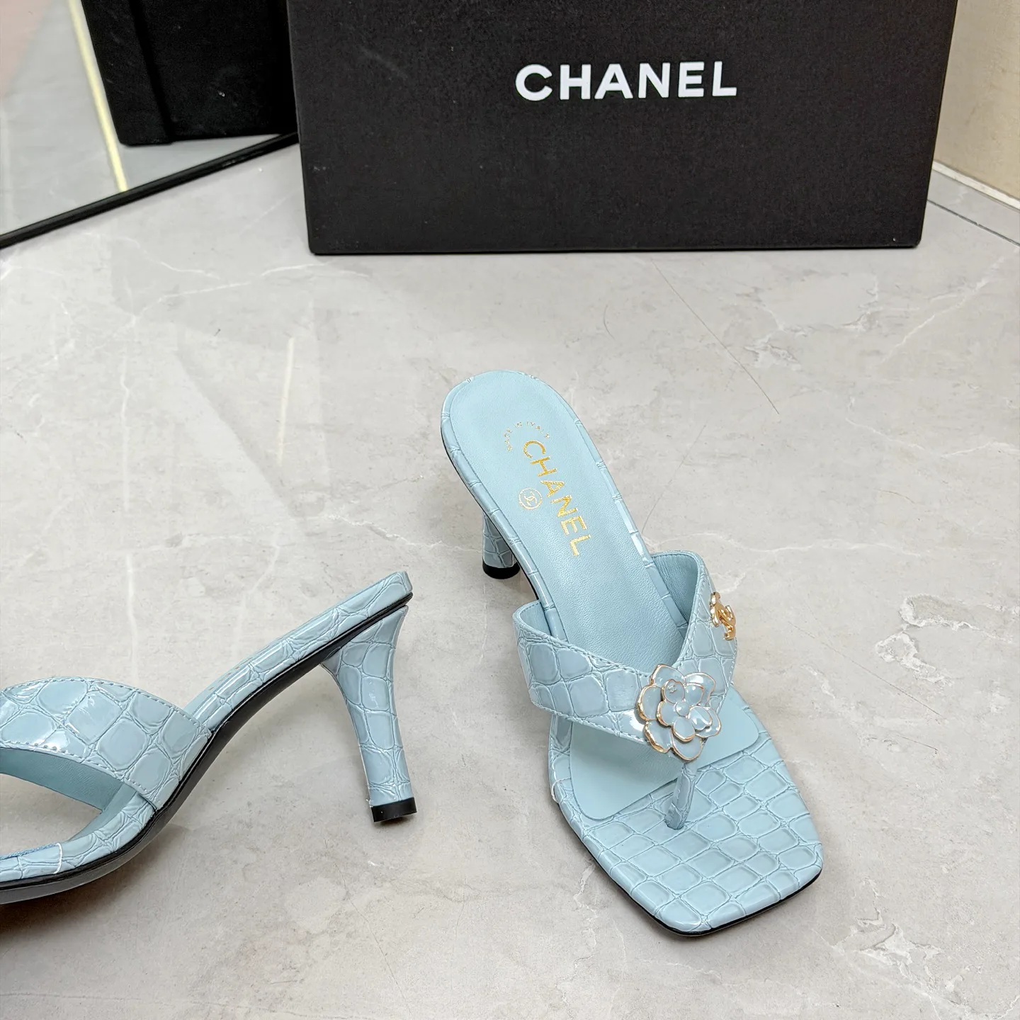 Босоножки Женские Chanel 17335025