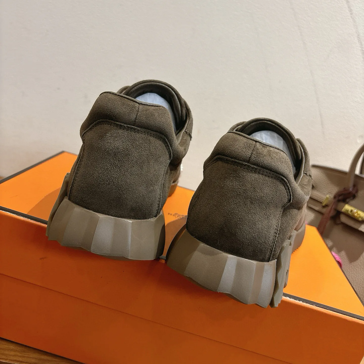 Кроссовки Женские Hermes 9915025