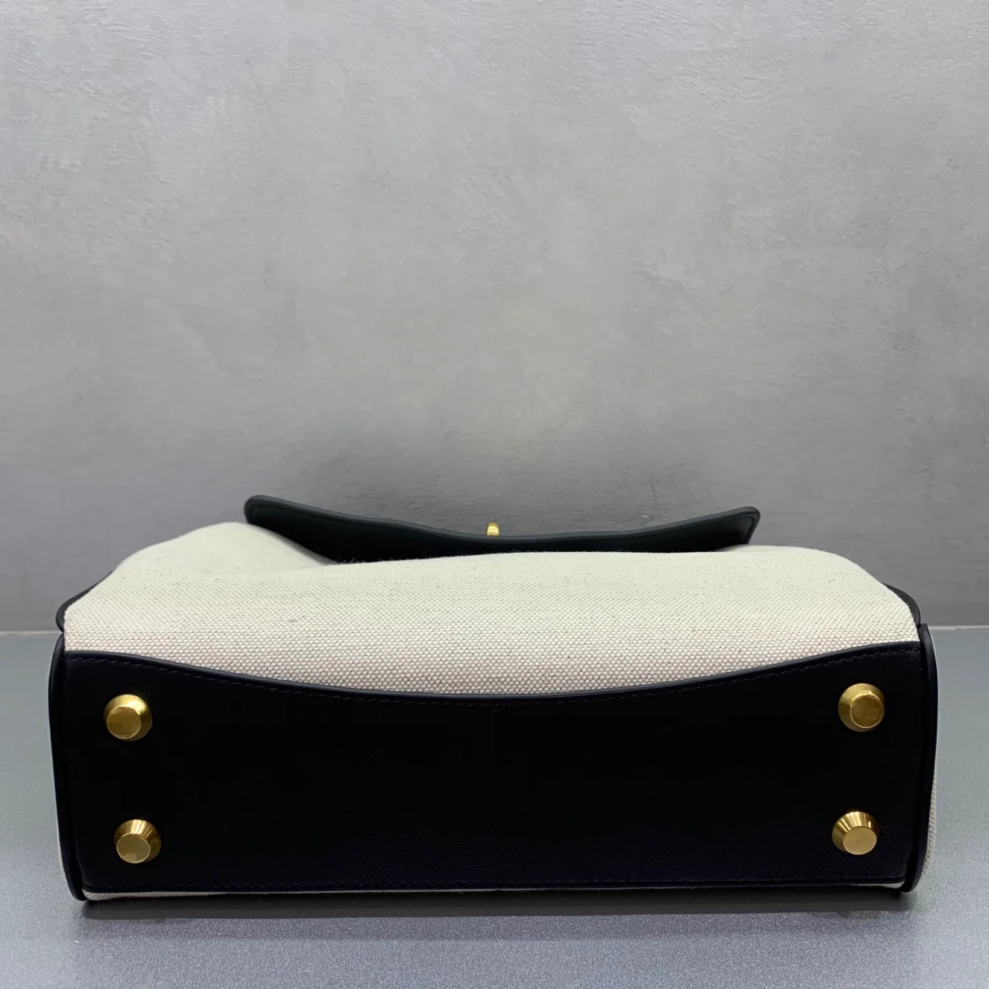 Классические Сумки Женские Balenciaga 18136006