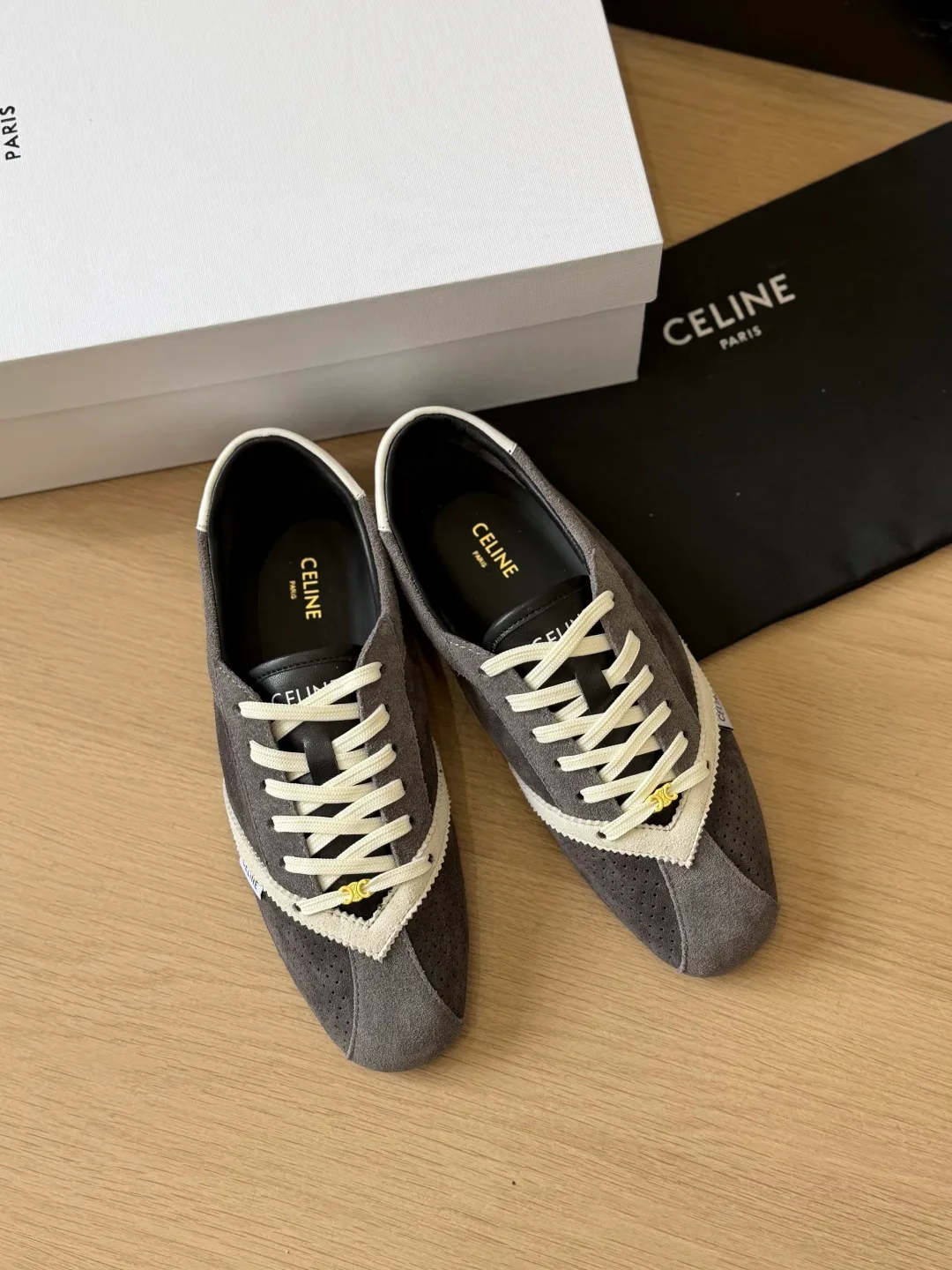 Кроссовки Женские Celine 18224057