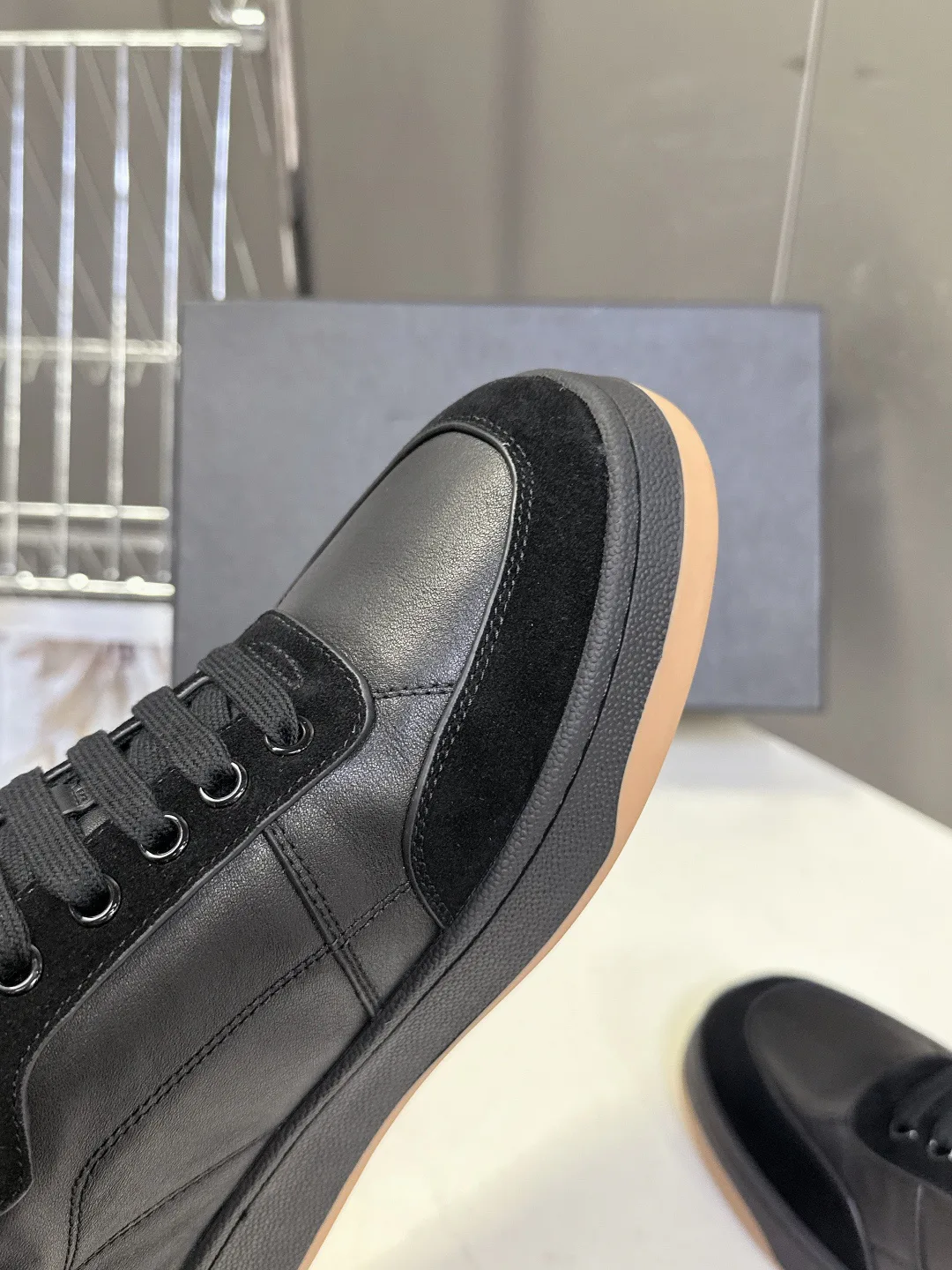 Кроссовки Женские Saint Laurent 809393