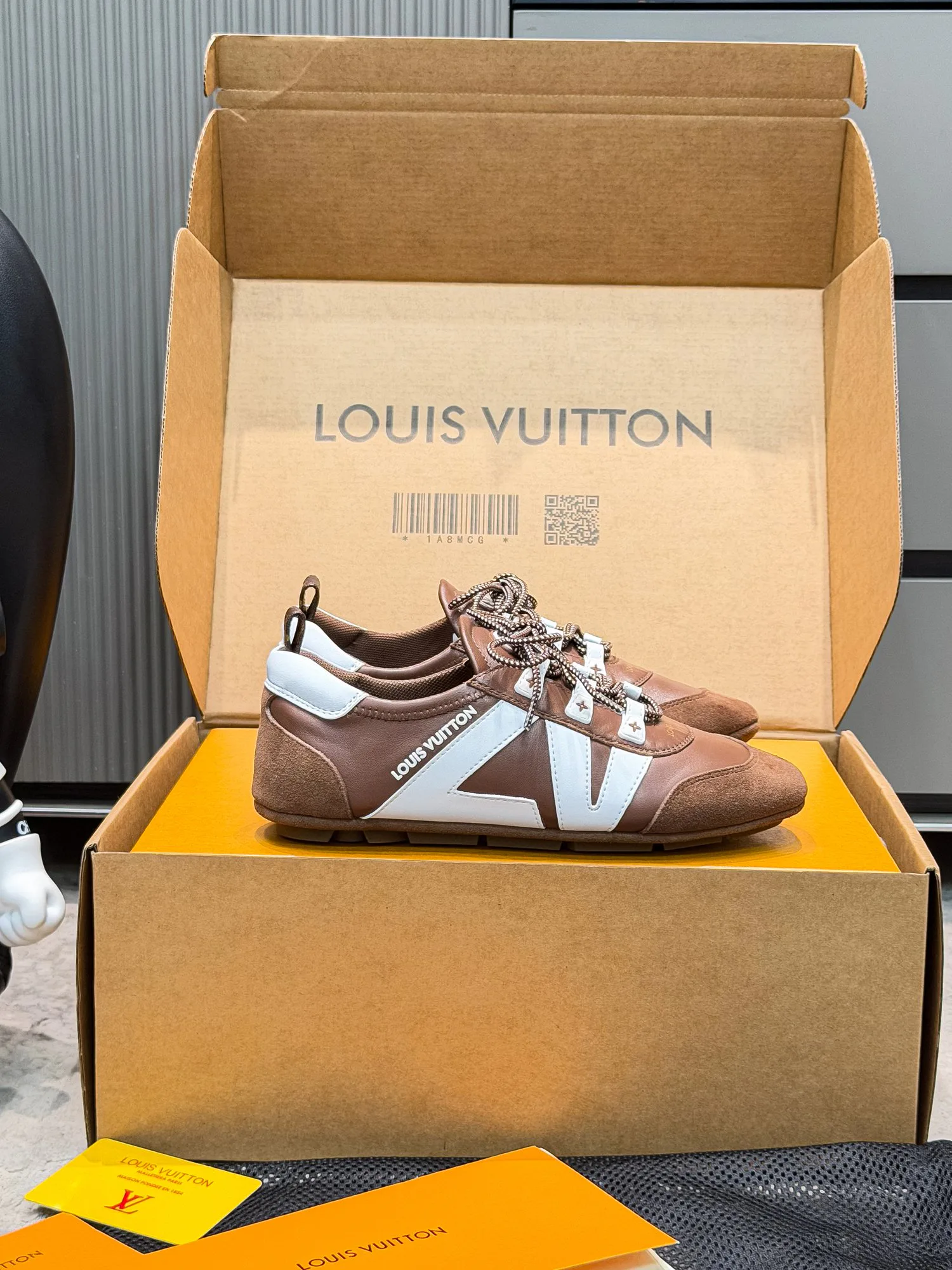 Кроссовки Женские Louis Vuitton 19043366