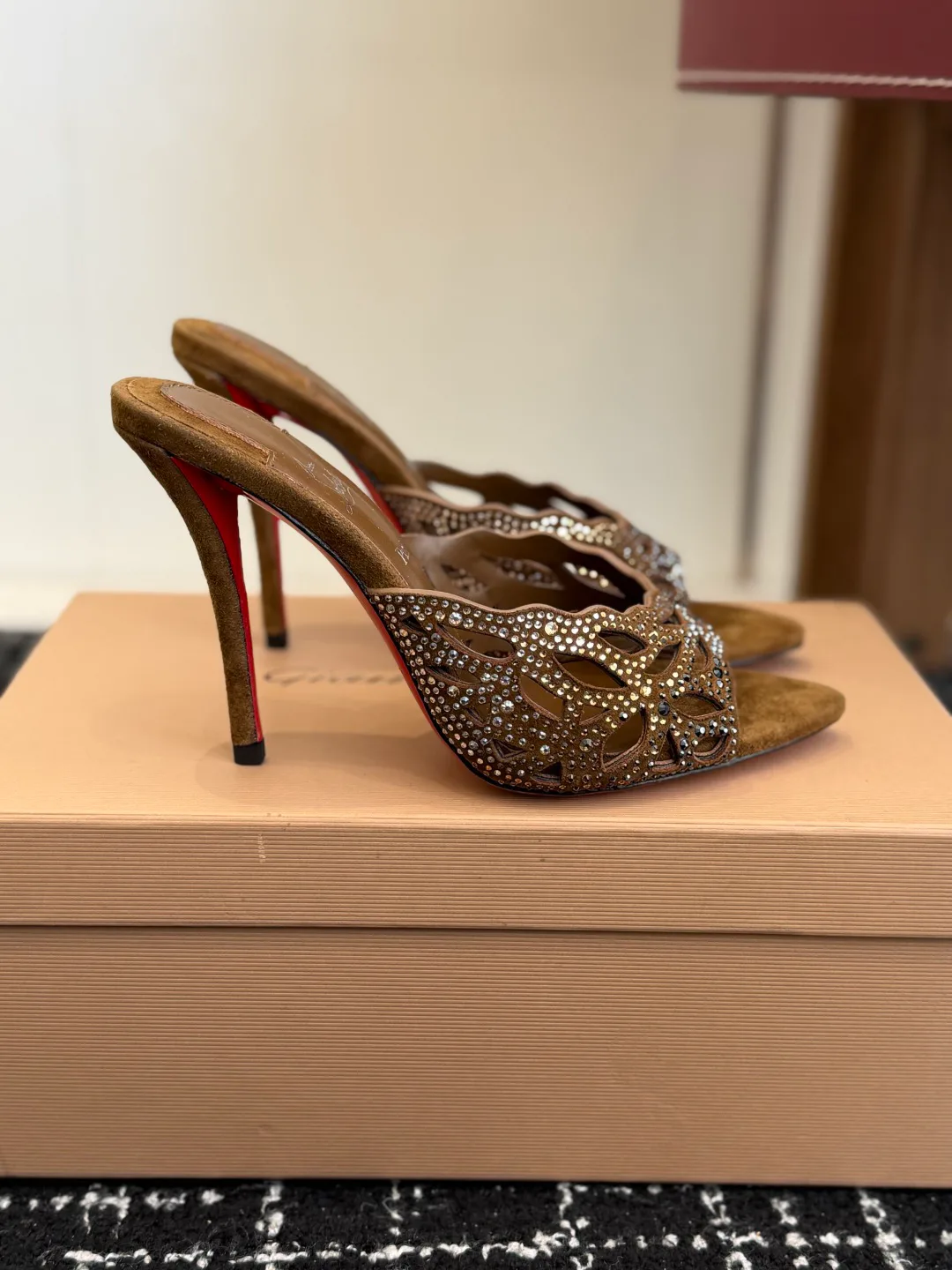 Туфли Женские Christian Louboutin 1561398