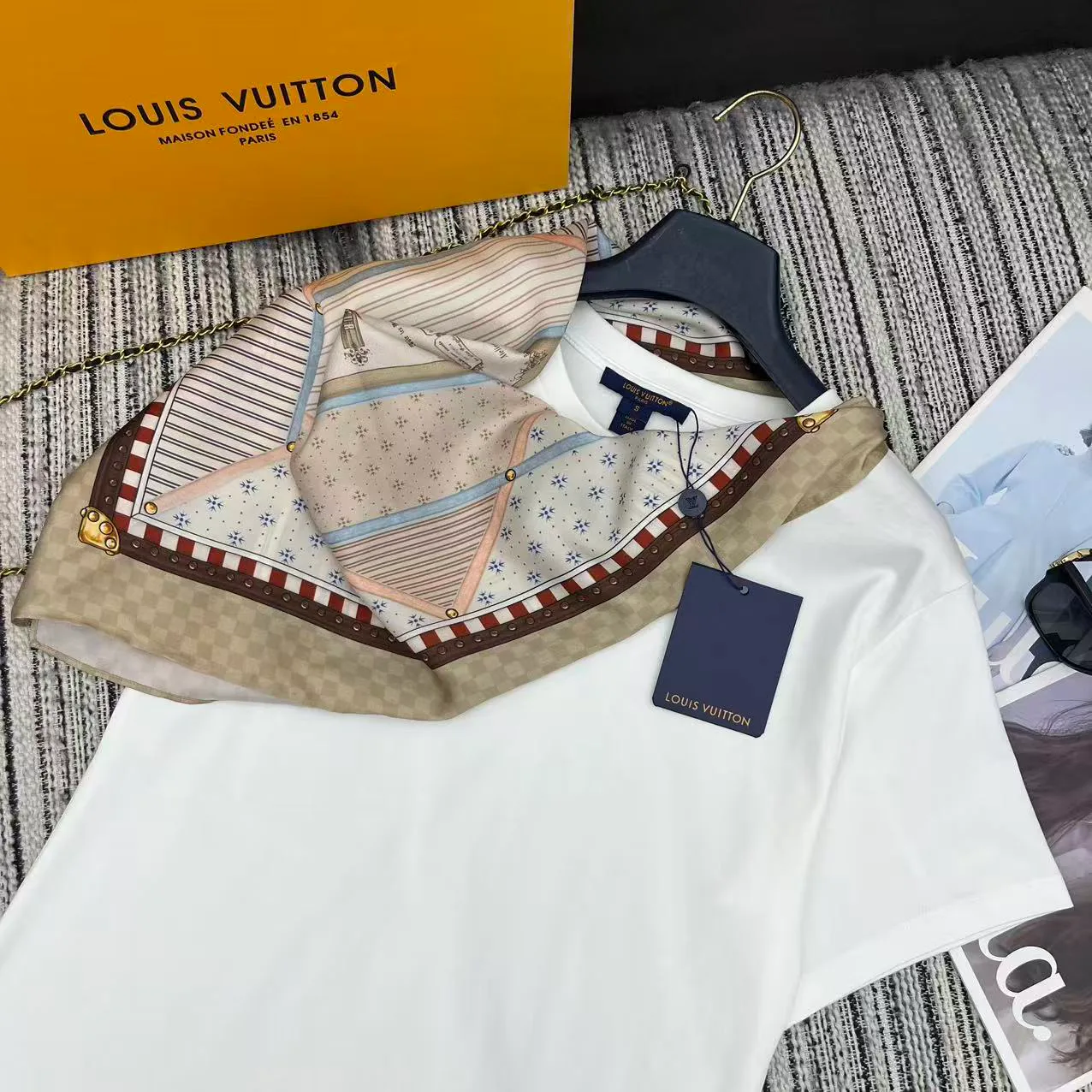 Футболки Женские Louis Vuitton 12875159