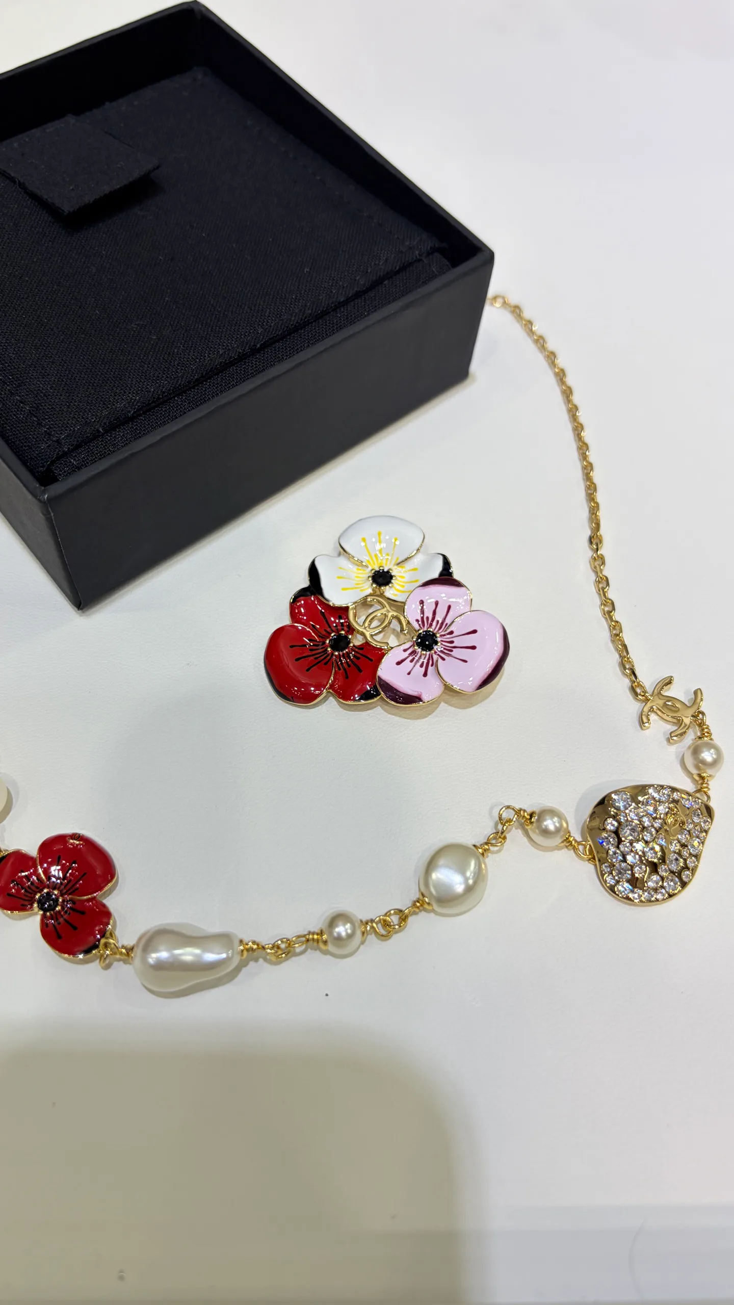 Бижутерия Chanel 17919509