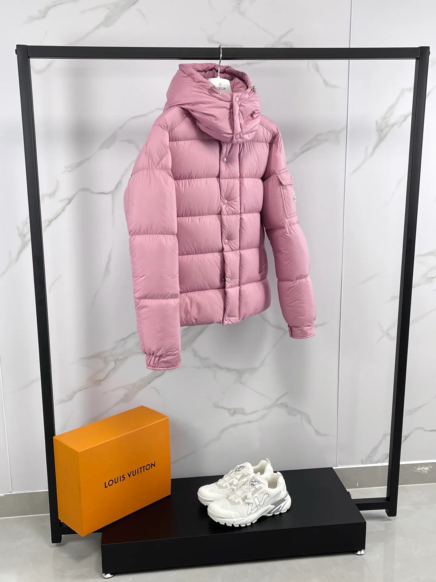 Куртки И Пуховики Мужские Moncler 1220491