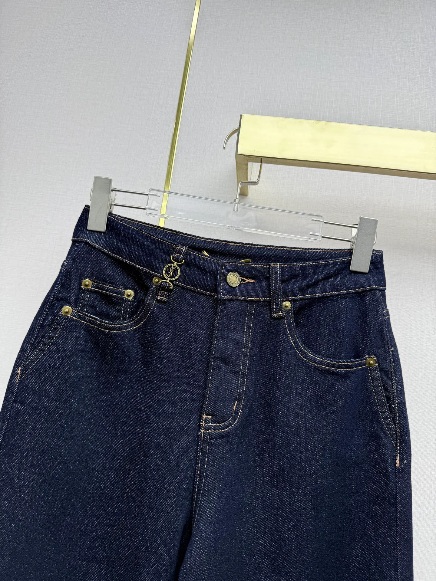 Джинсы Женские Saint Laurent 12929619