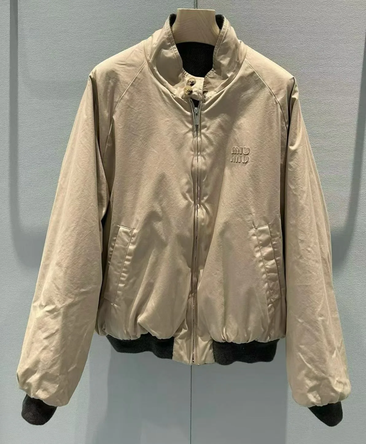 Куртки И Пуховики Женские Miu Miu 19809714