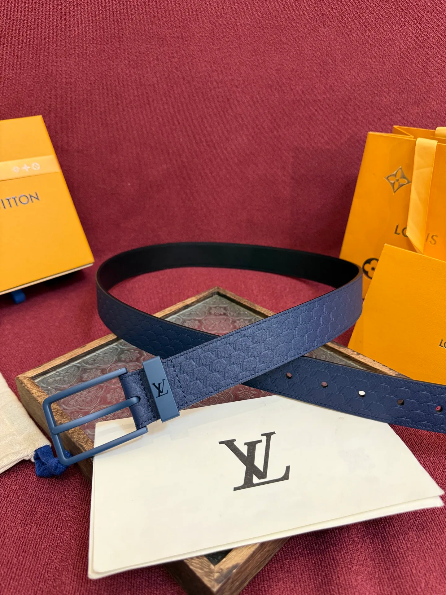 Ремни Louis Vuitton 5070250