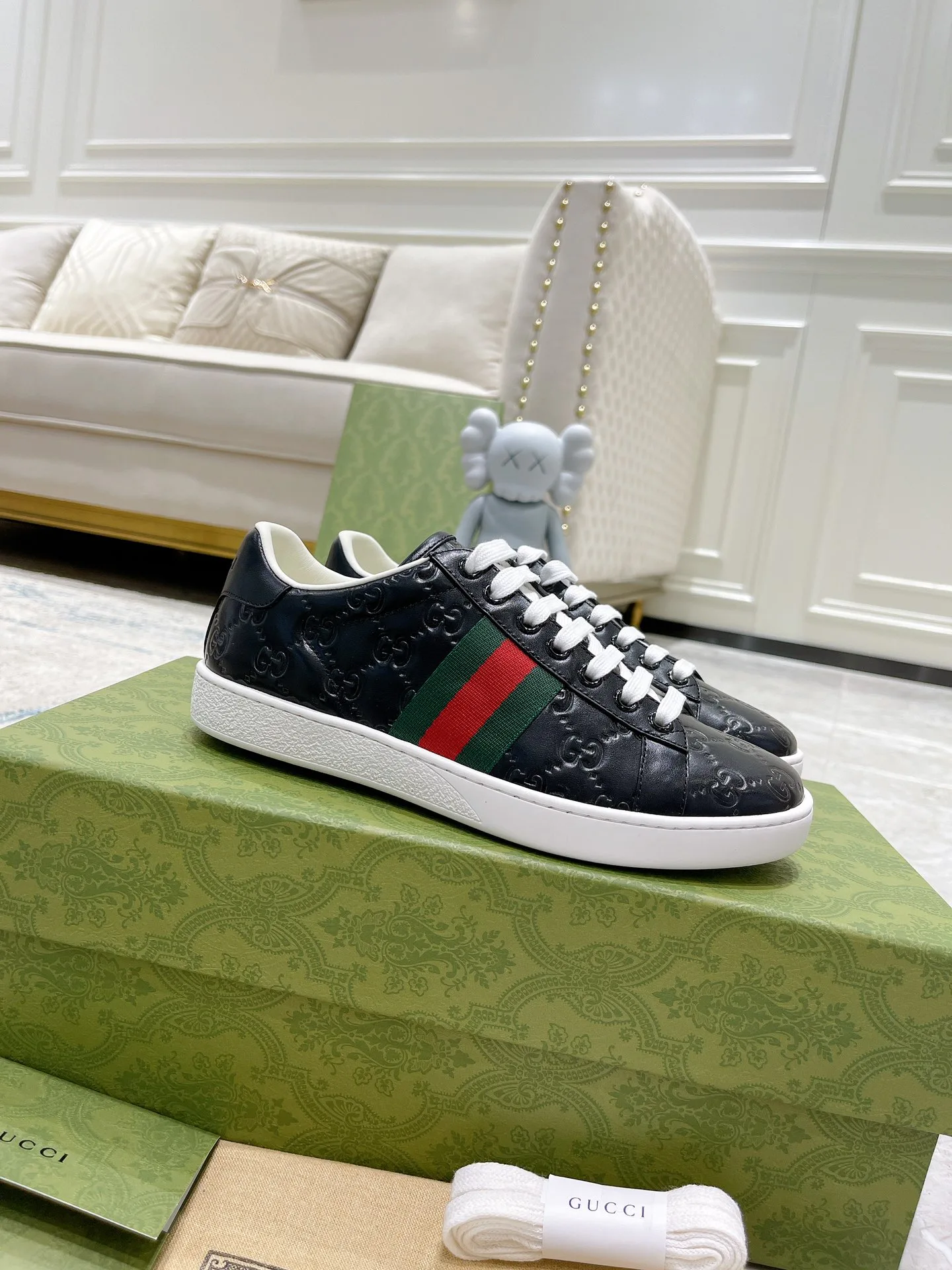 Кроссовки Женские Gucci 17620453