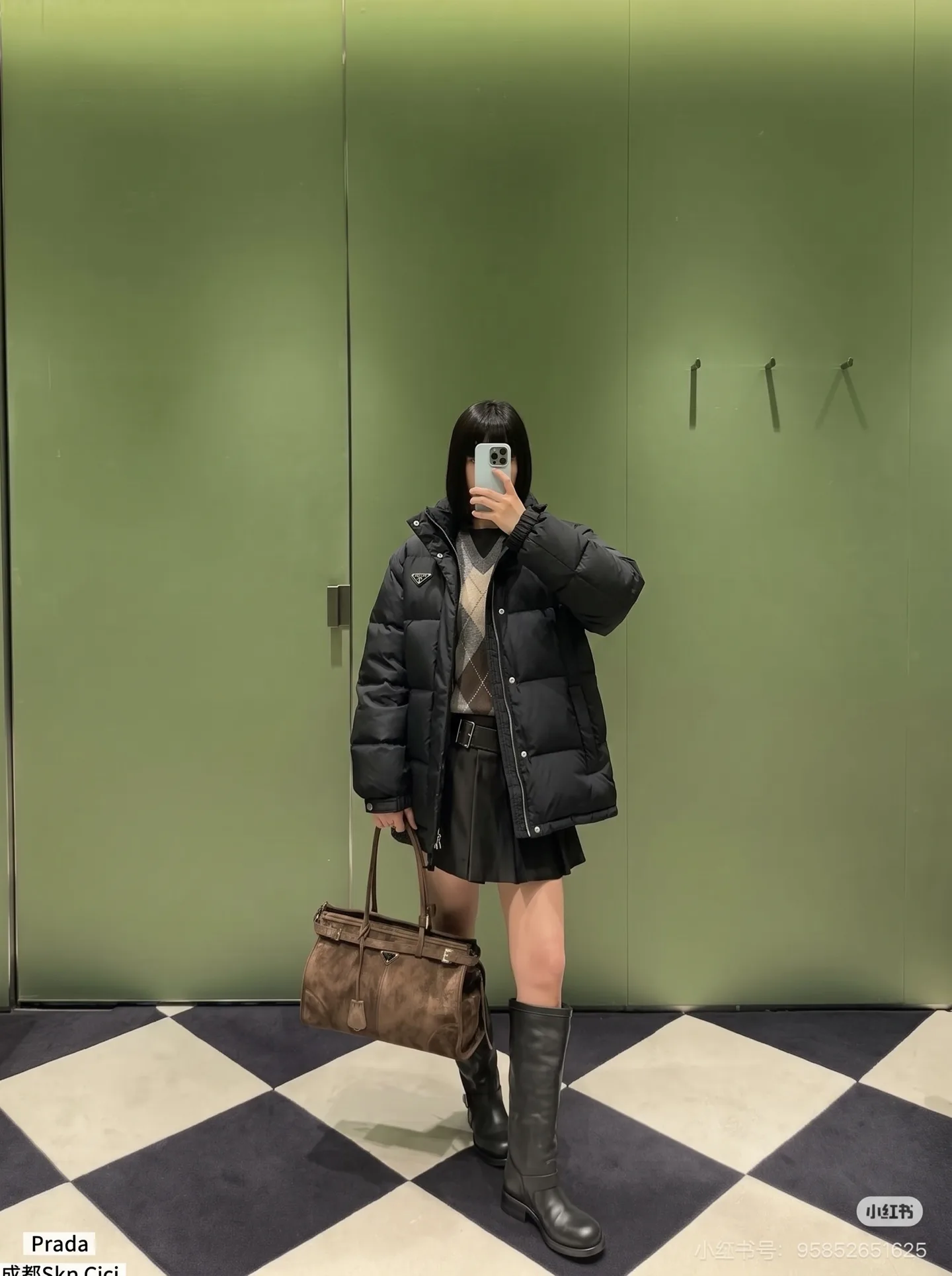 Куртки И Пуховики Женские Prada 18348217