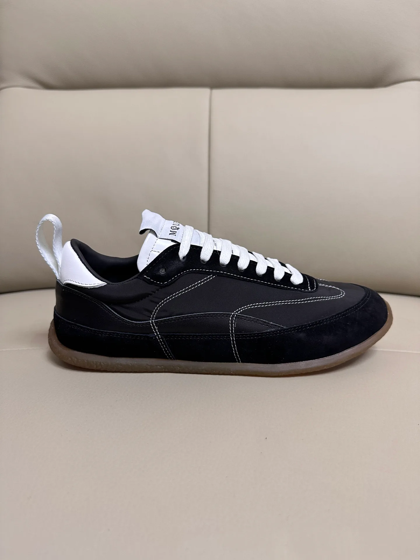 Кроссовки Женские Alexander Mcqueen 18616753