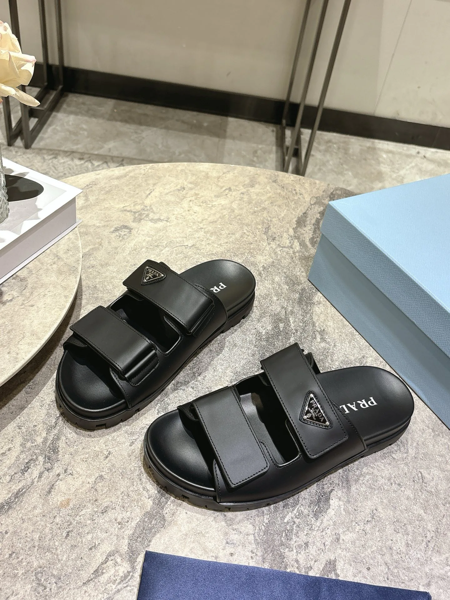 Шлепанцы Женские Prada 122665