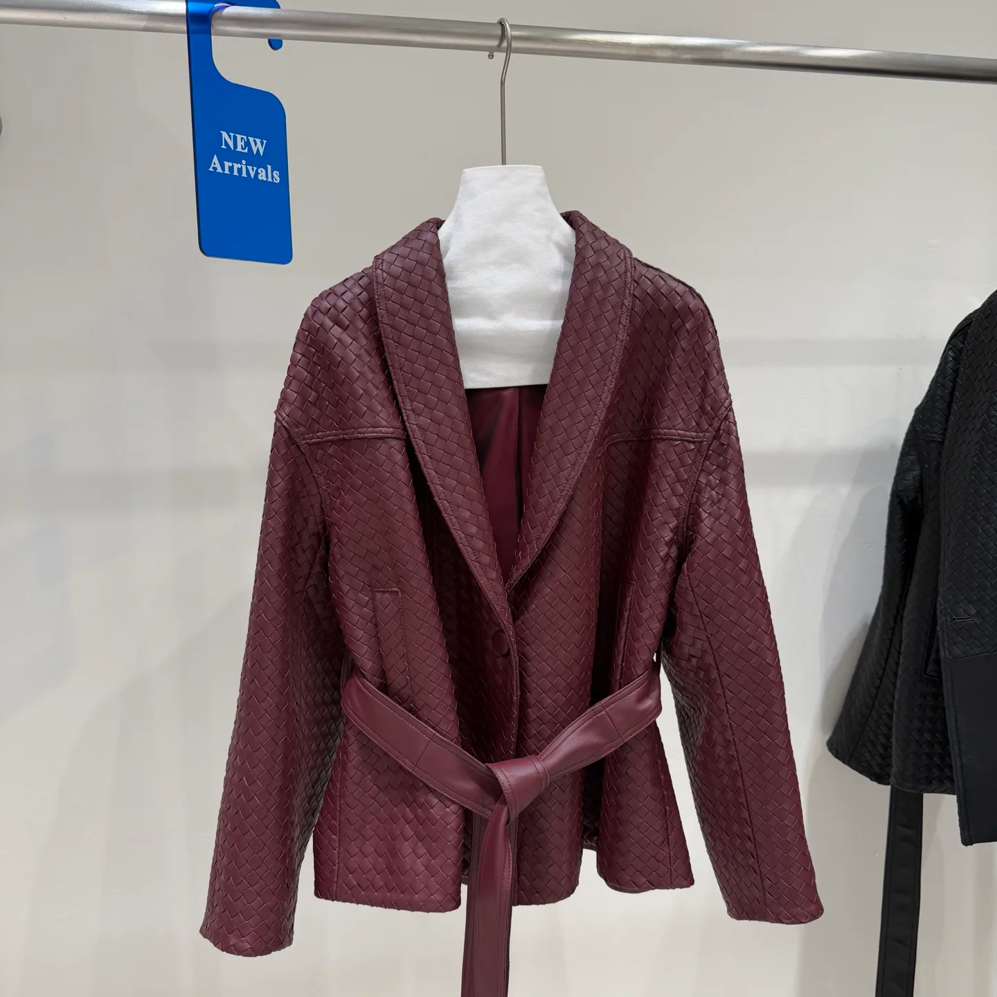 Кожаные Куртки И Дублёнки Женские Bottega Veneta 18335422