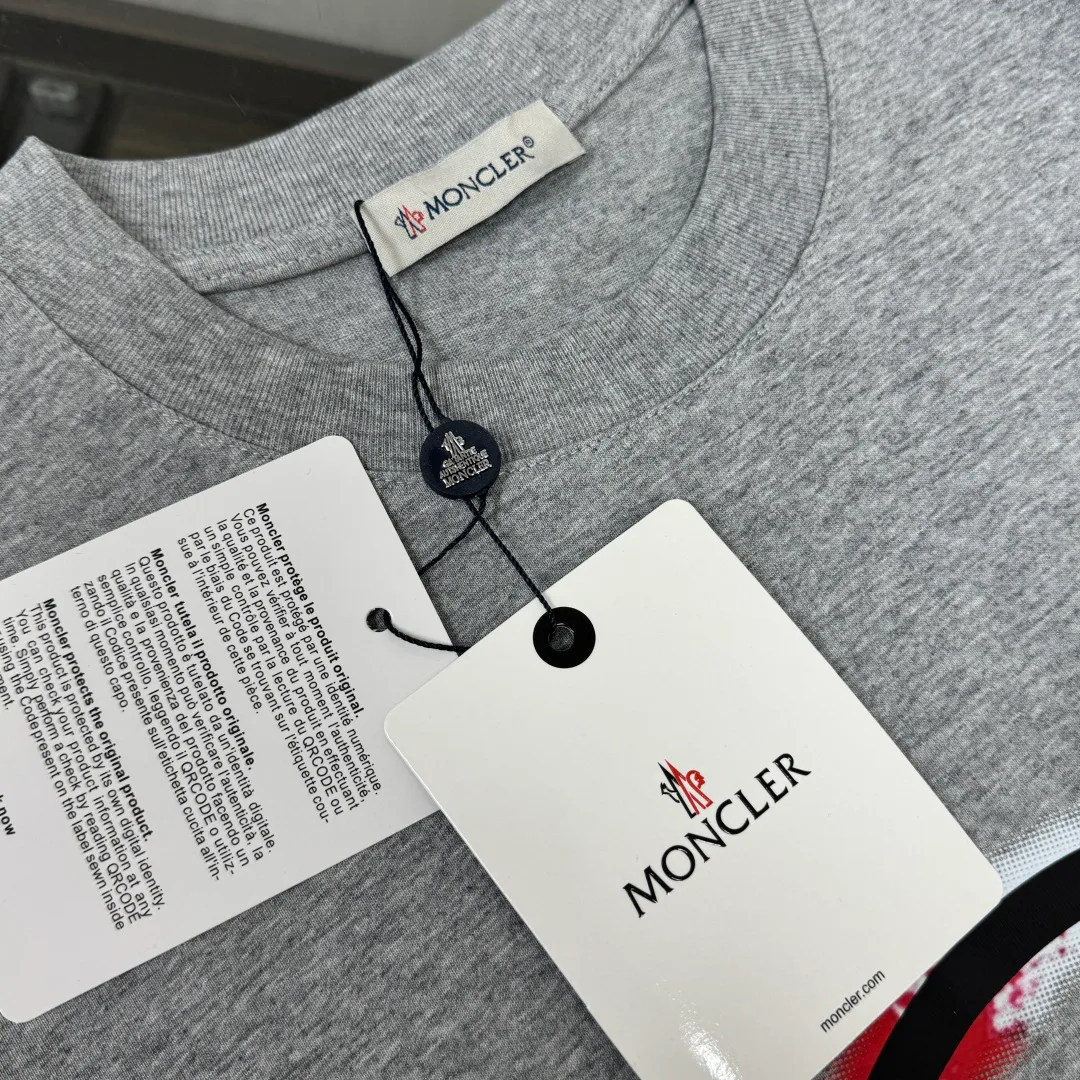 Футболки Женские Moncler 10292188
