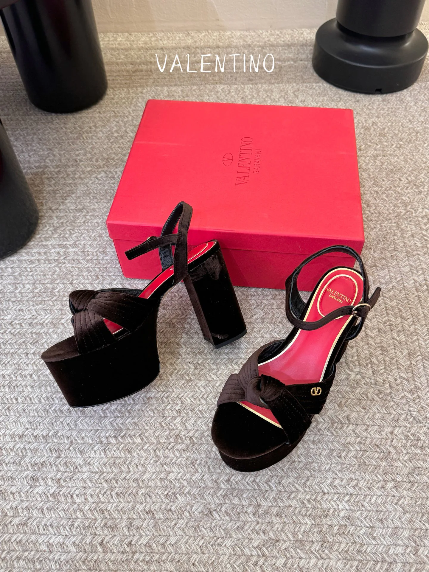 Босоножки Женские Valentino 14573333