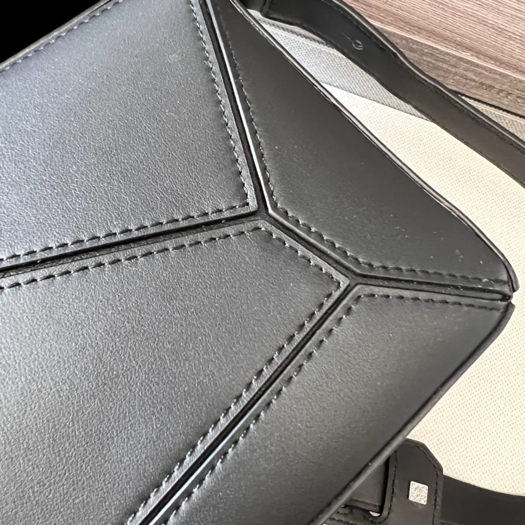 Классические Сумки Женские Loewe 11674683