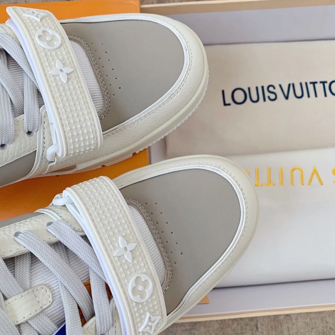 Кроссовки Женские Louis Vuitton 10234409