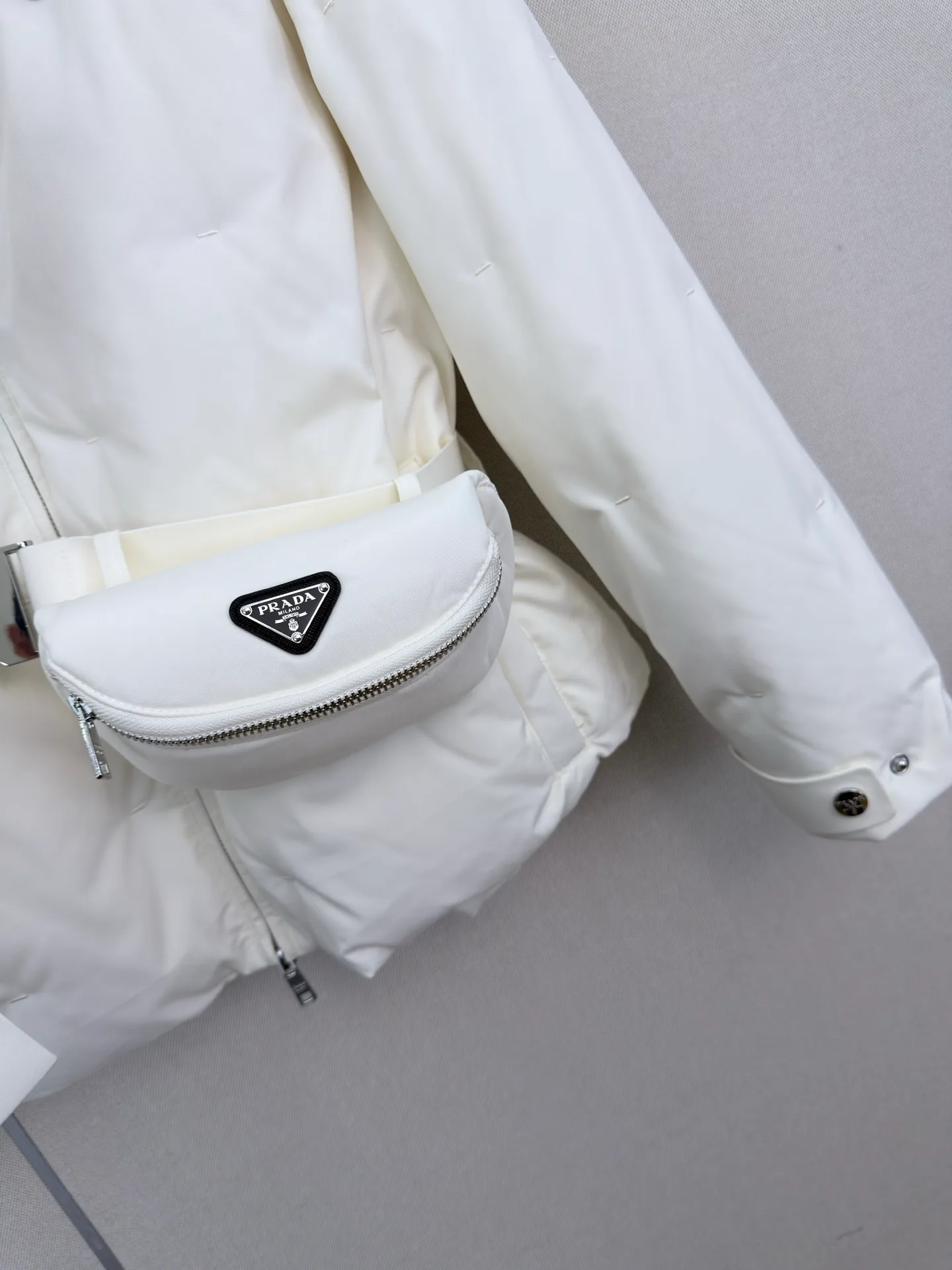 Куртки И Пуховики Женские Prada 18226285