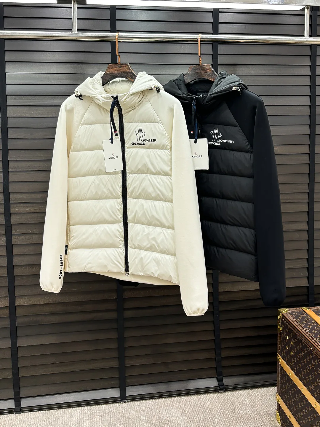 Куртки И Пуховики Мужские Moncler 492940