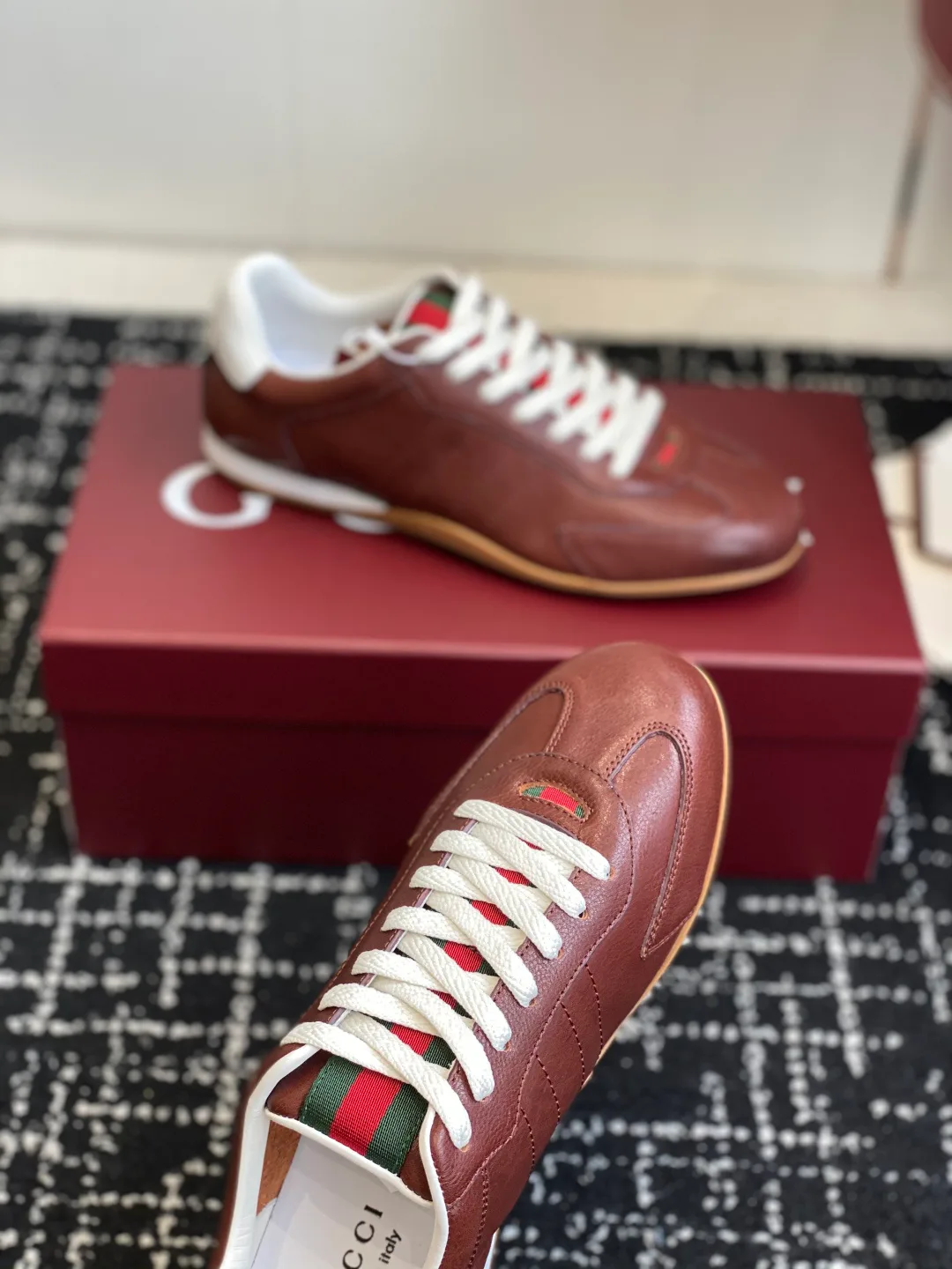 Кроссовки Женские Gucci 11373263