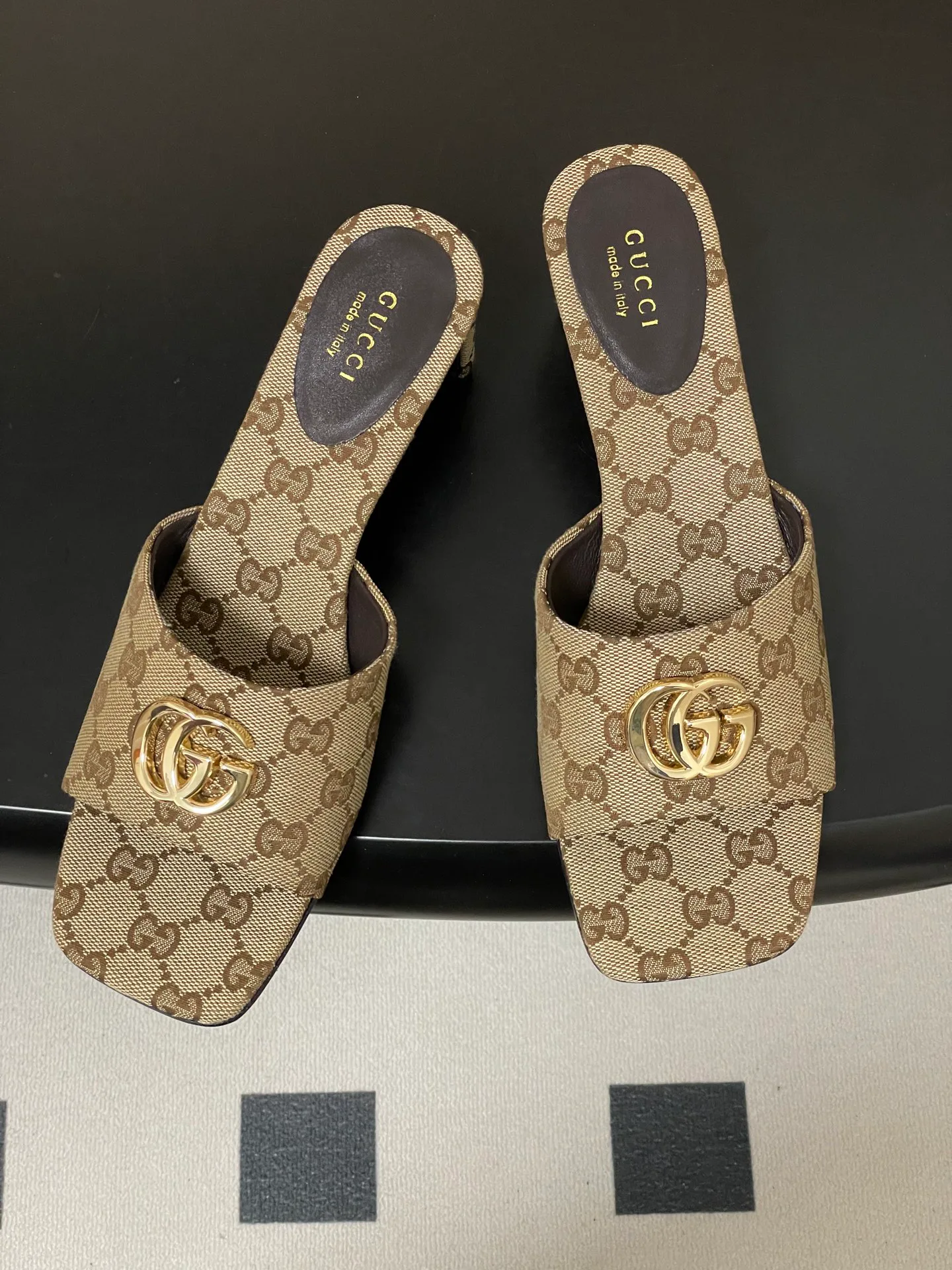 Босоножки Женские Gucci 10395319