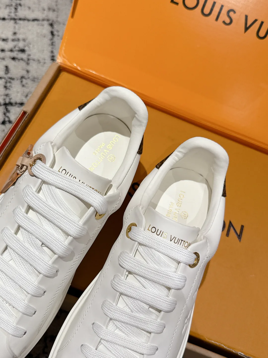 Кеды Женские Louis Vuitton 11214837