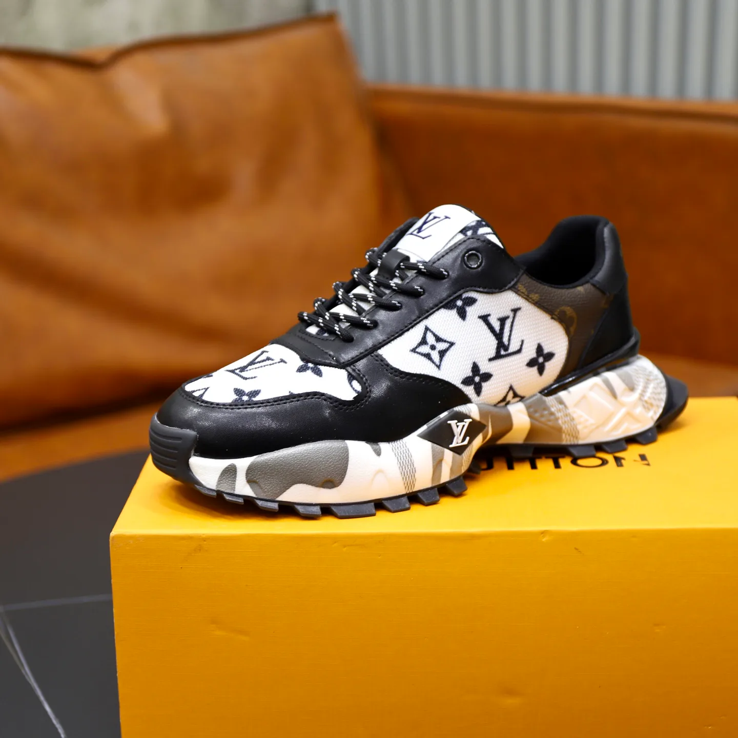 Кроссовки Мужские Louis Vuitton 183912