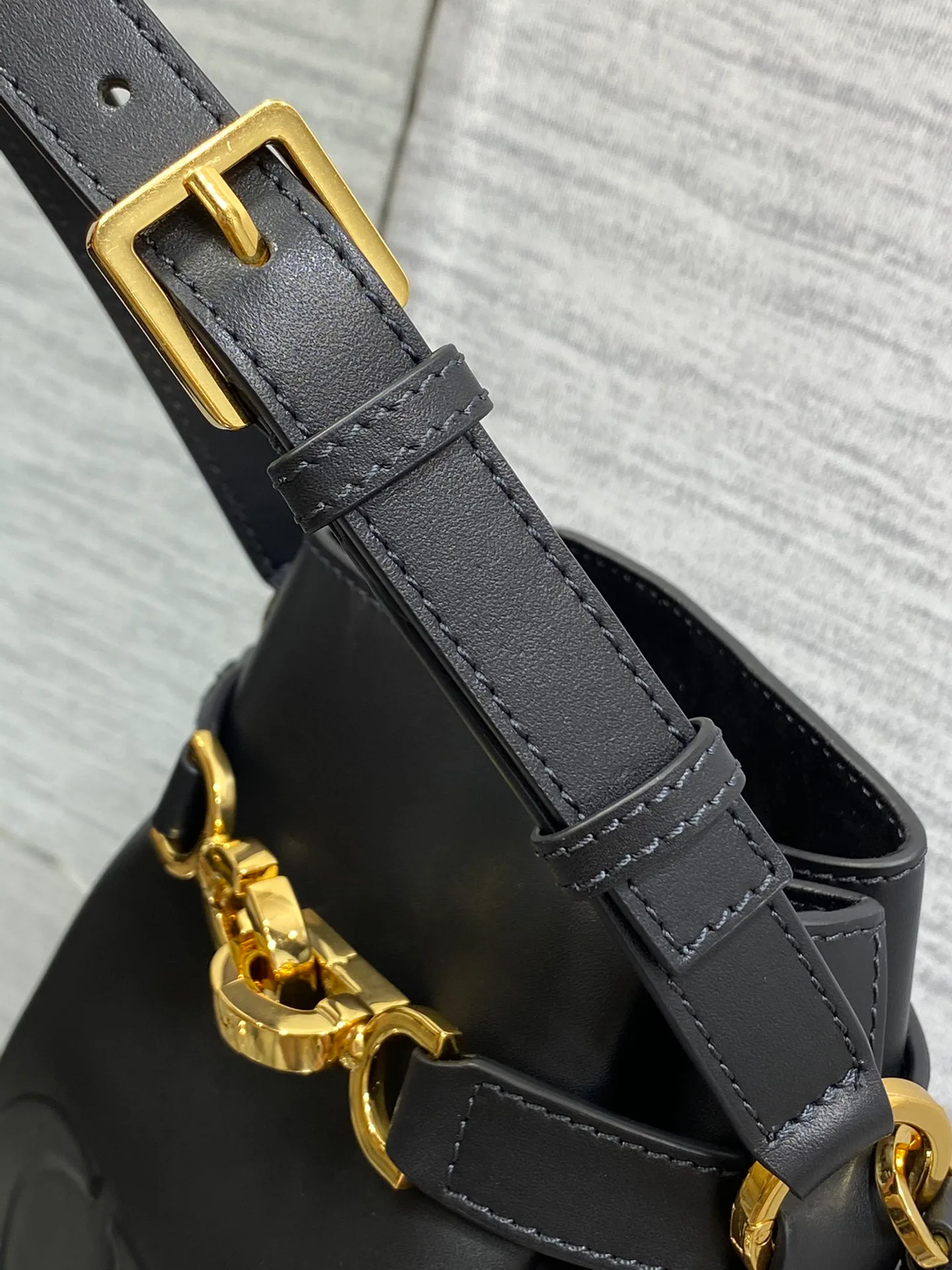 Классические Сумки Женские Christian Dior 16911314