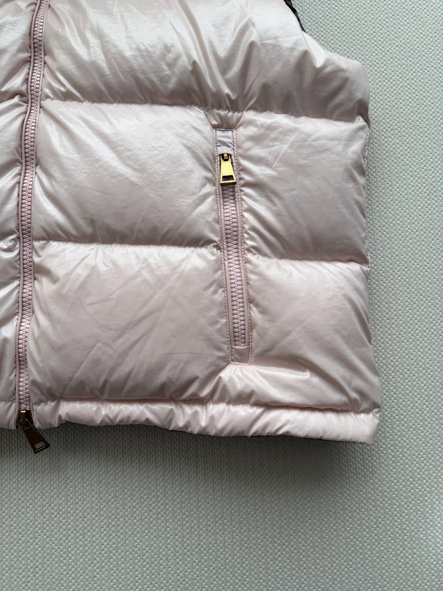 Жилеты Женские Moncler 18325821