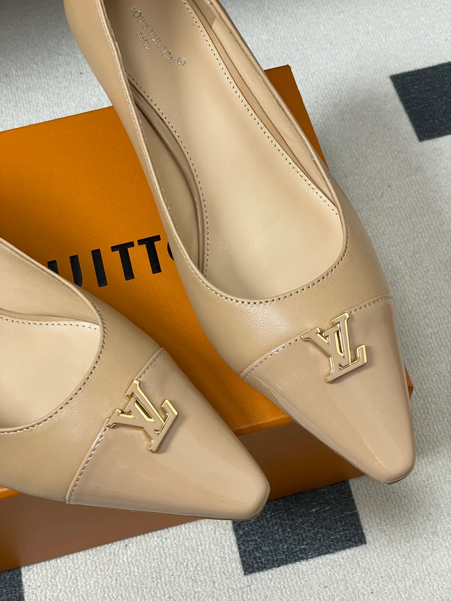 Туфли Женские Louis Vuitton 12755663