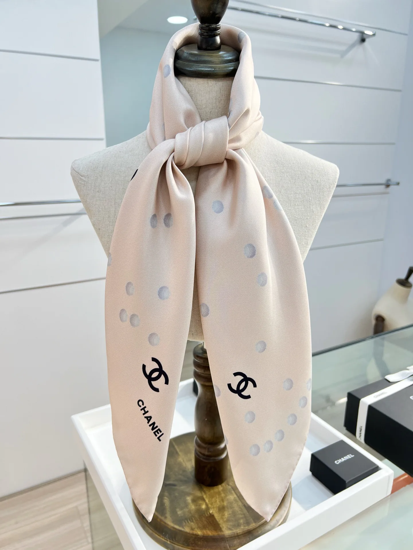 Платки Chanel 11445287