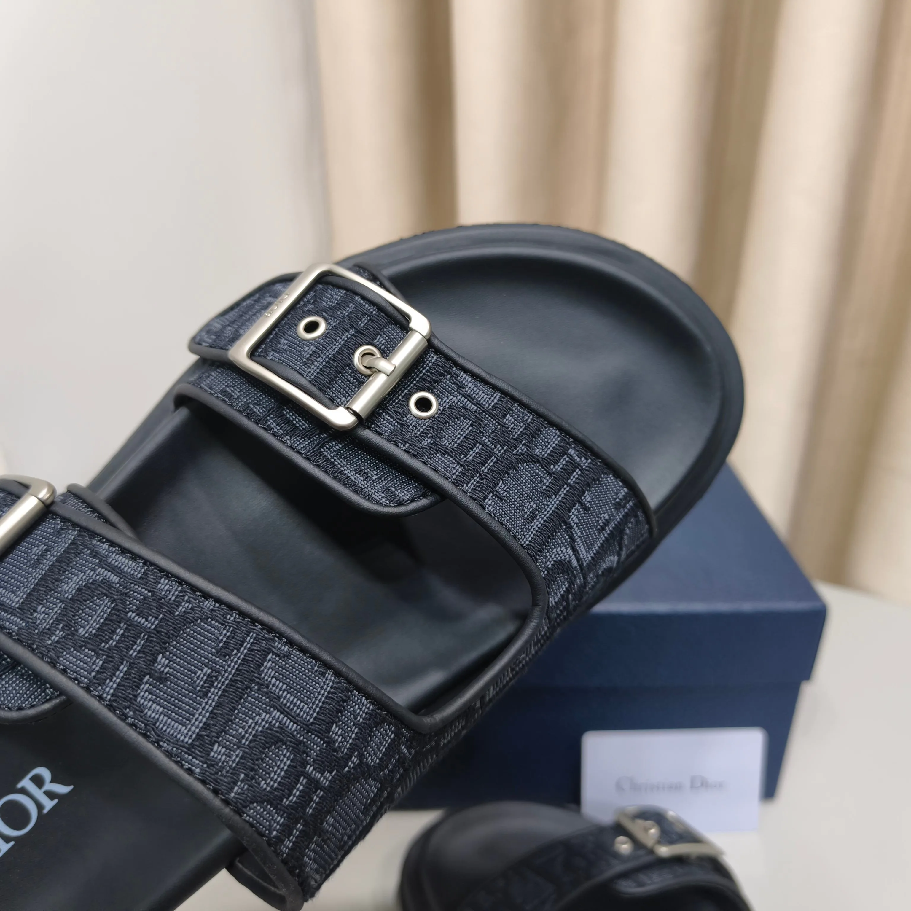 Сандалии Мужские Christian Dior 17988857