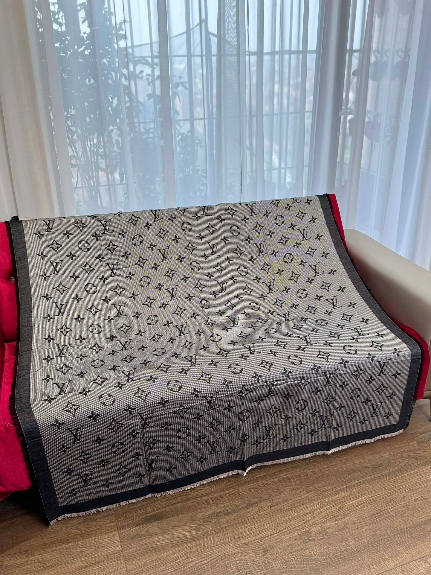 Шарфы Louis Vuitton 1255835