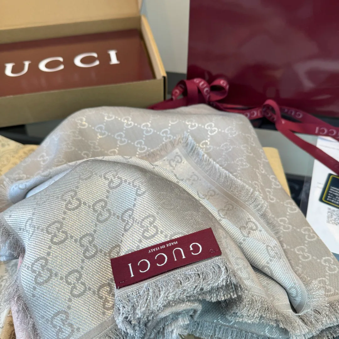 Шарфы Gucci 18275078