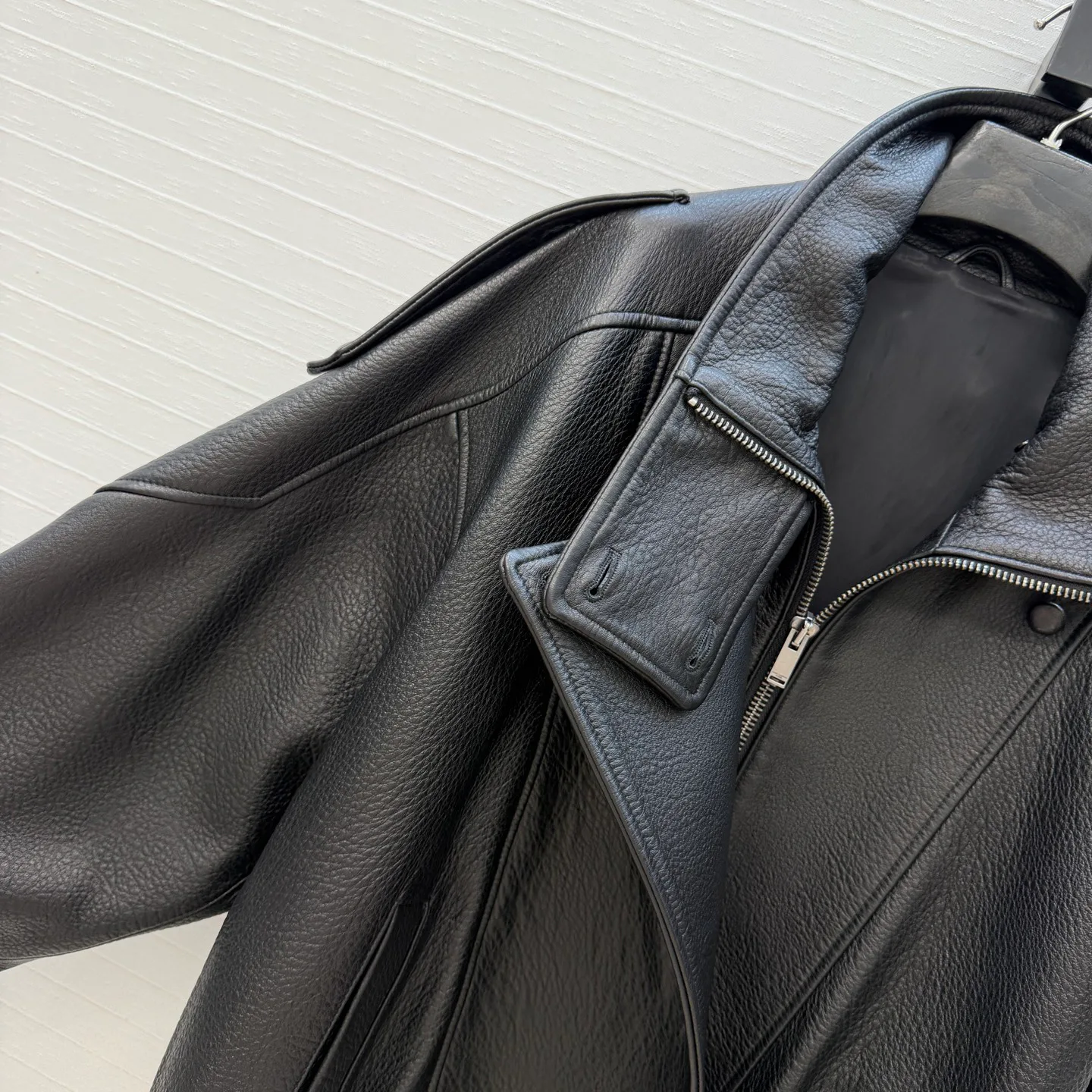 Кожаные Куртки И Дублёнки Женские Saint Laurent 18115232