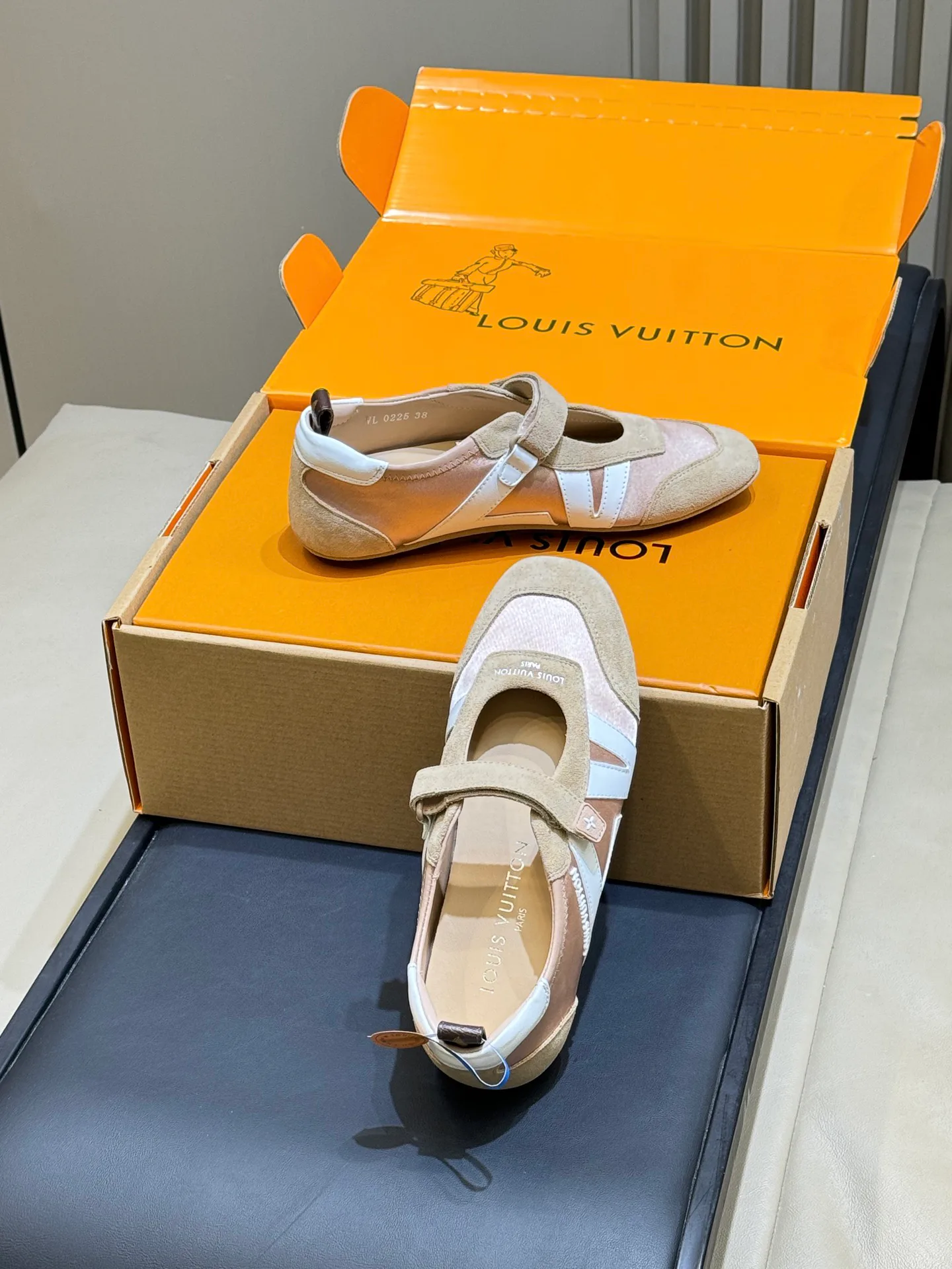 Босоножки Женские Louis Vuitton 11411032