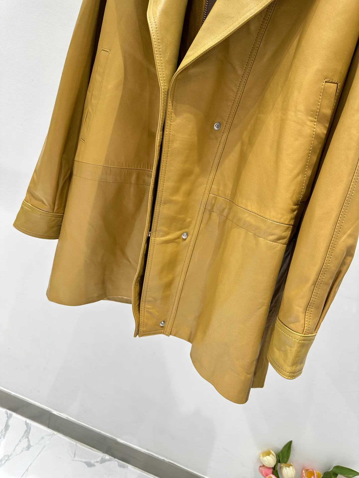 Кожаные Куртки И Дублёнки Женские Saint Laurent 11598171